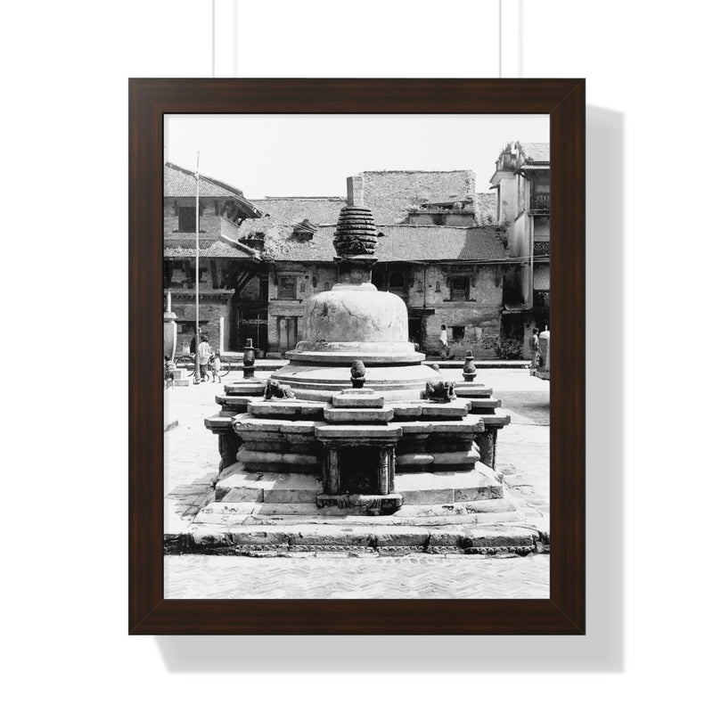 33 - Famous Bell In Courtyard Center - Patan Nepal, Durbar Square - Framed Print